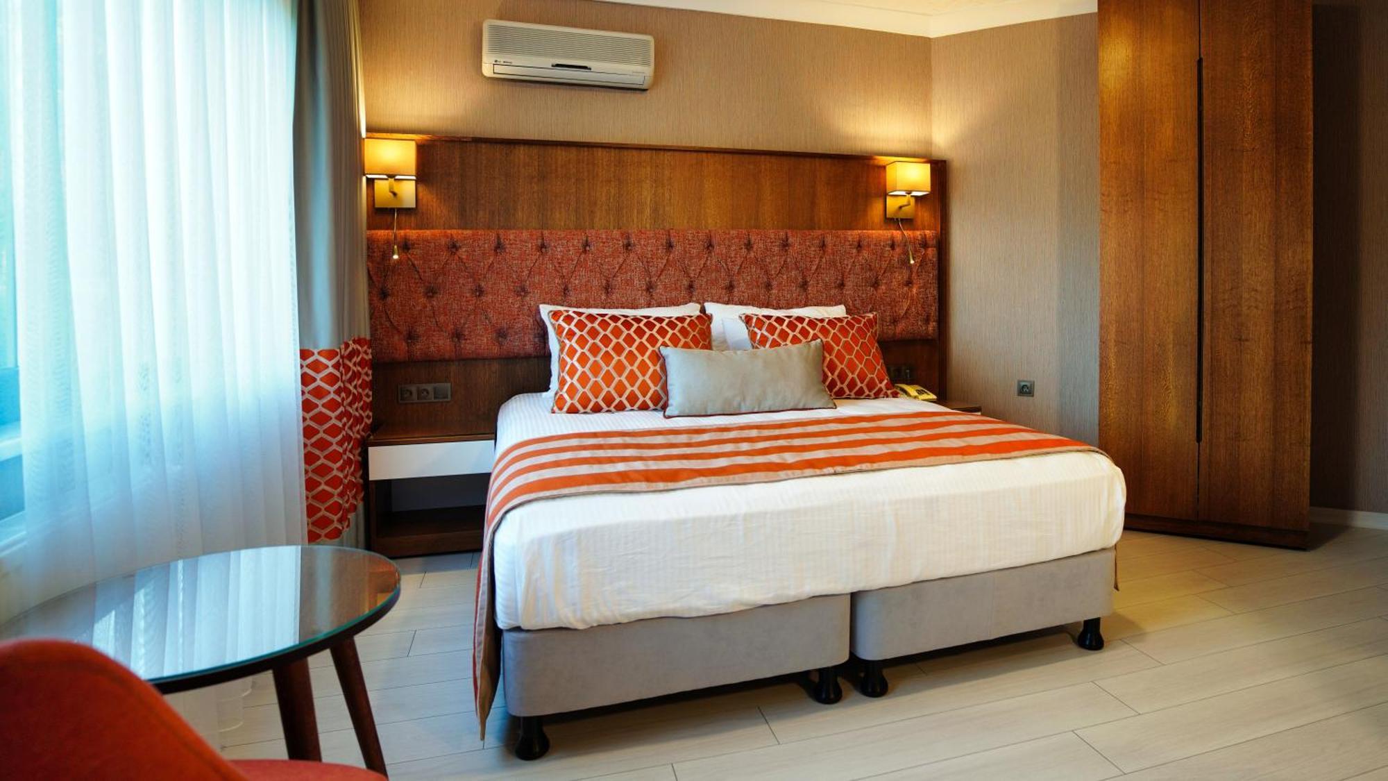 Vela Verde Hotel & Spa 얄로바 외부 사진