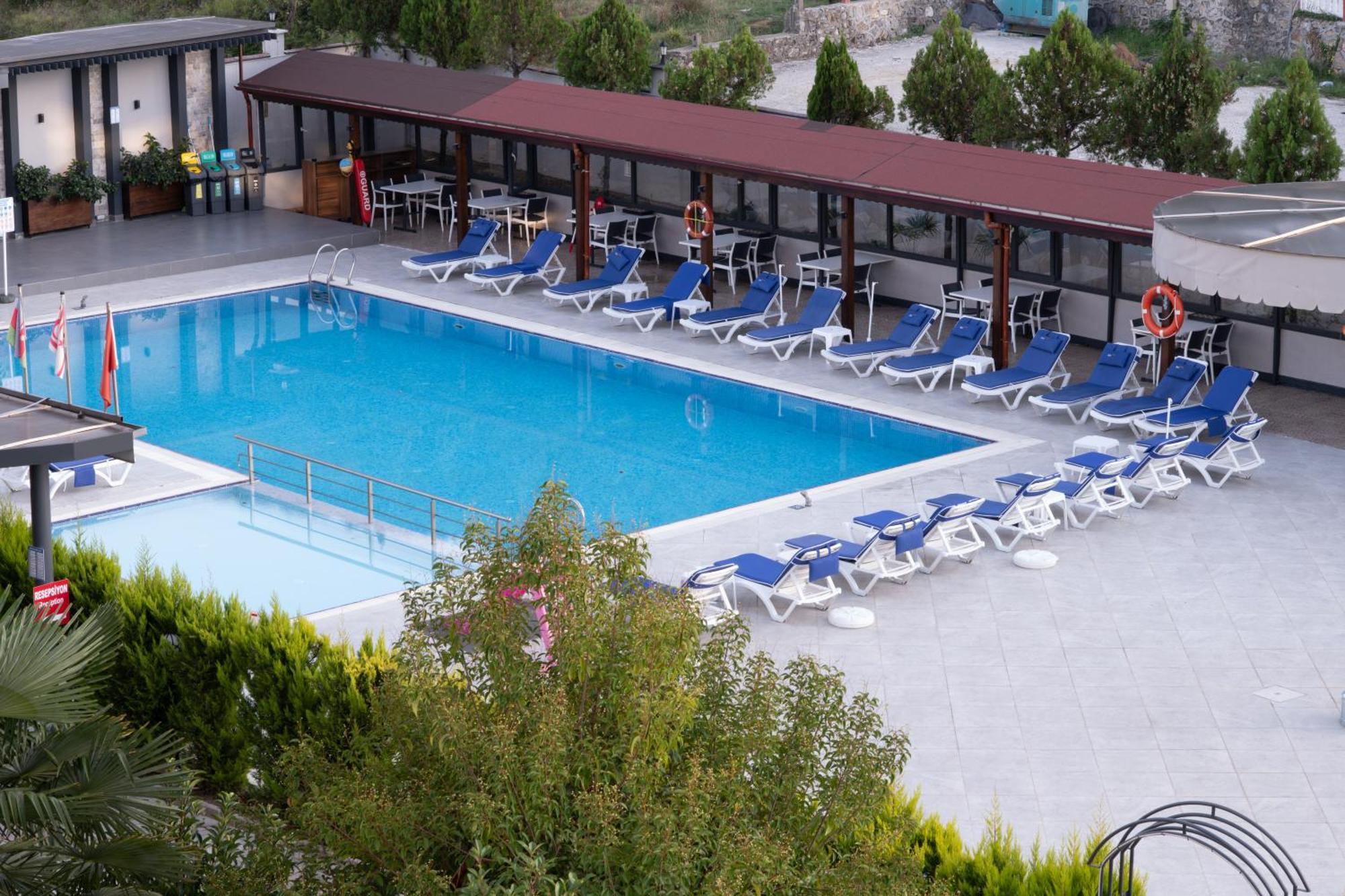 Vela Verde Hotel & Spa 얄로바 외부 사진